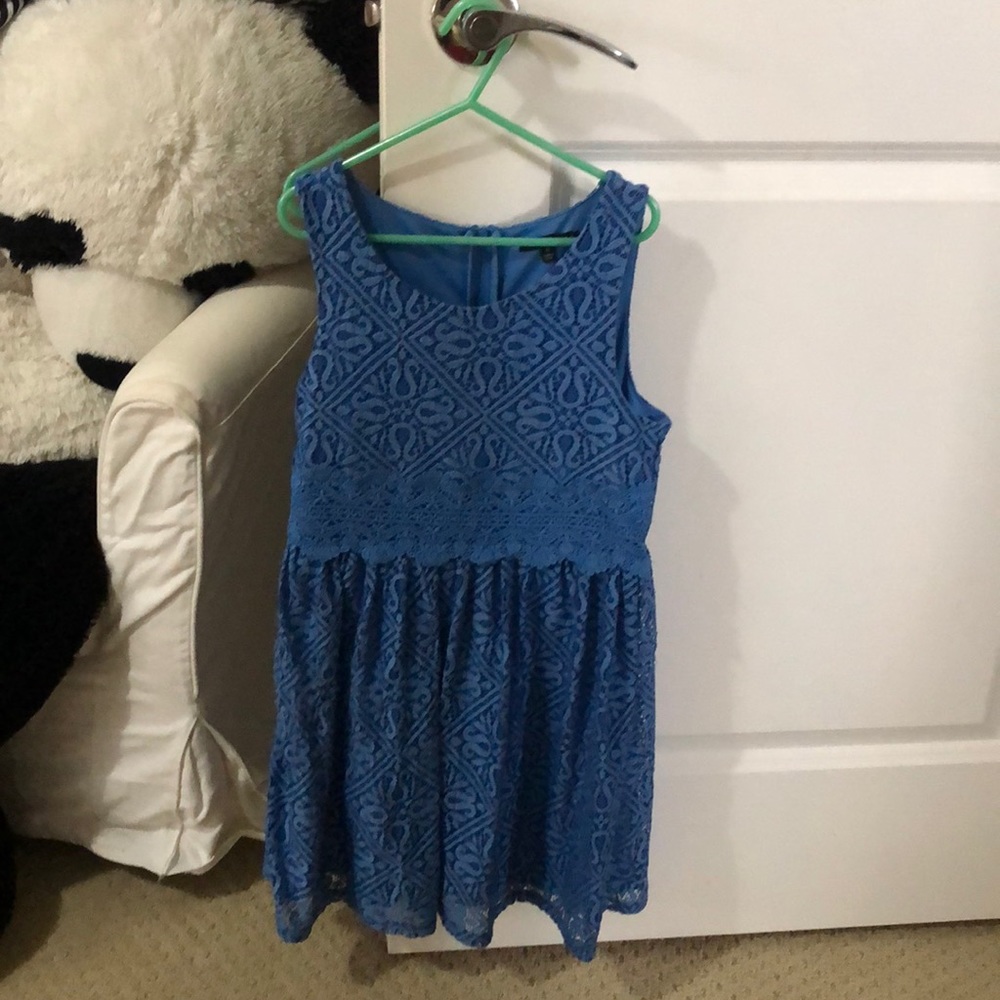 Girls Vintage blue lace dress